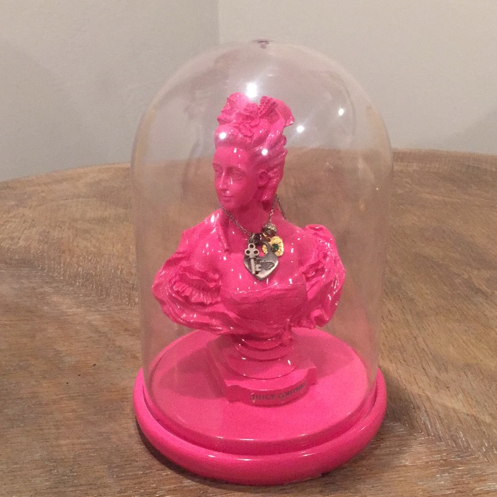 Juicy couture Marie Antoinette bust statue